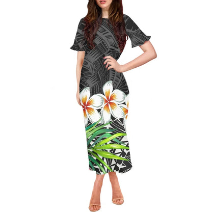 Robe à volants et manches courtes pour femme, motif floral polynésien, style hawaïen, style tatouage, style tiaré et monoi, vêtement décontracté
